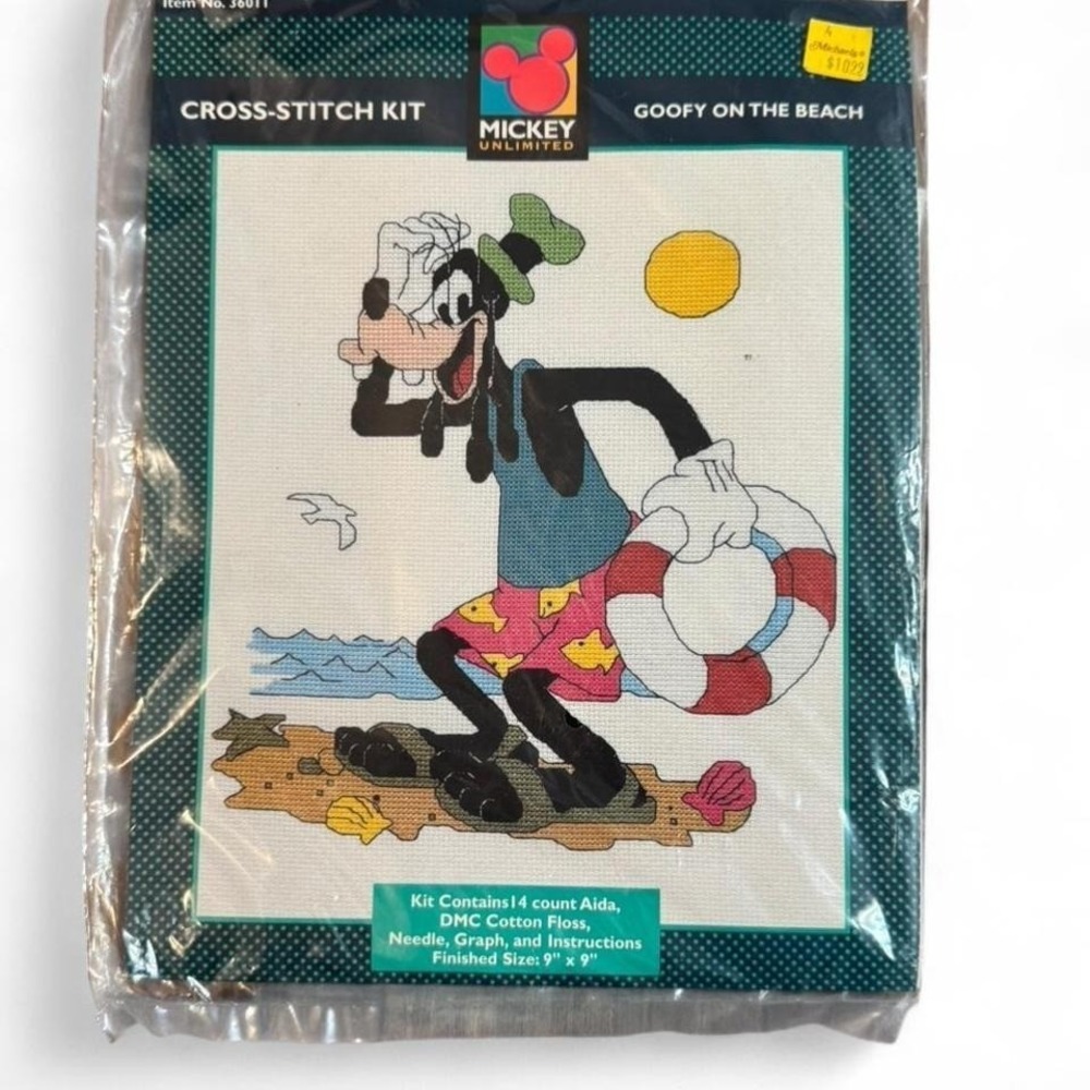 Vintage Mickey Unlimited‎ Disney Goofy on the Beach cross stitch kit unopened